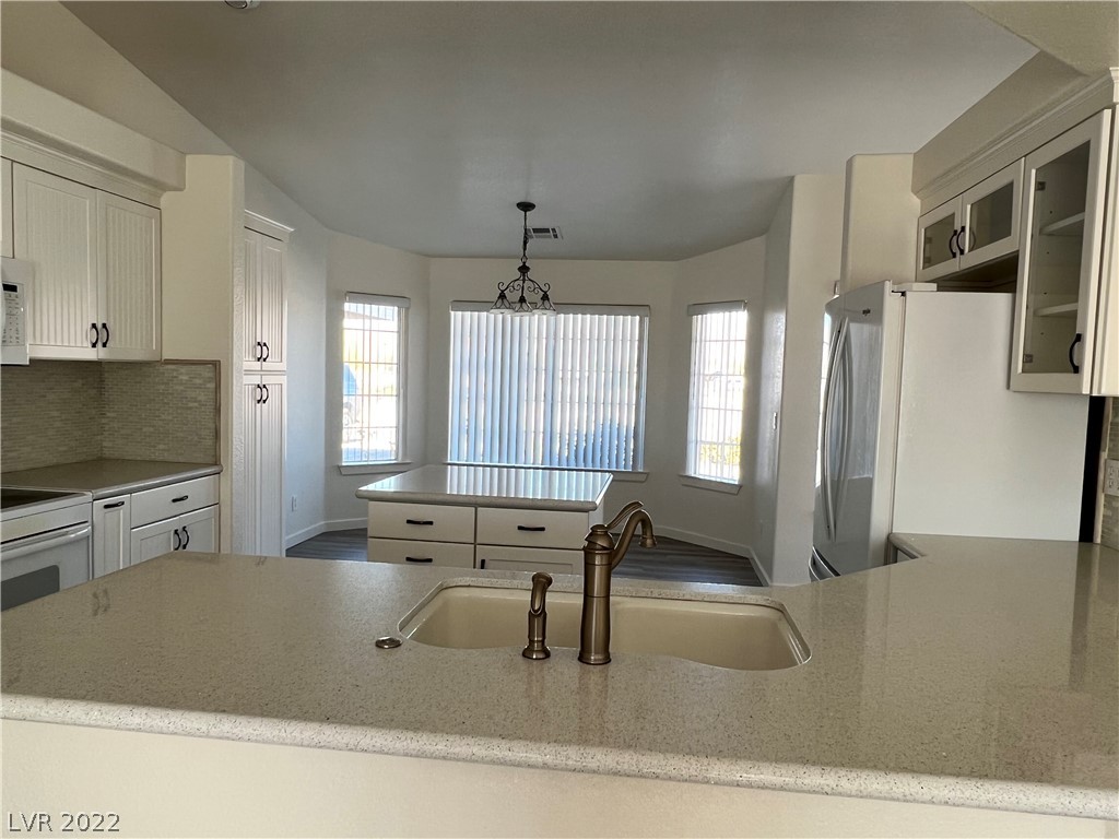 5721 Doubletree Road Pahrump, NV 89061 - Photo 8 of 29 Gallery Image 8