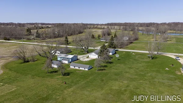 $775,000 | 6500 122nd Avenue, Fennville, MI 49408