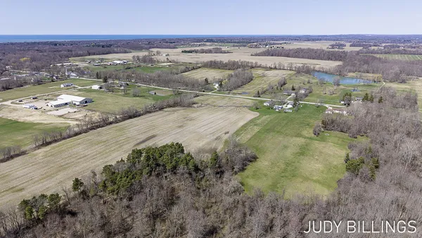$775,000 | 6500 122nd Avenue, Fennville, MI 49408
