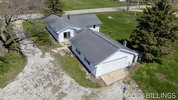 $775,000 | 6500 122nd Avenue, Fennville, MI 49408