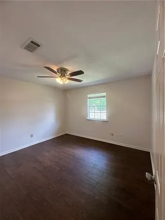$1,200 | 700 Heavens Drive, Unit 5, Mandeville, LA 70471