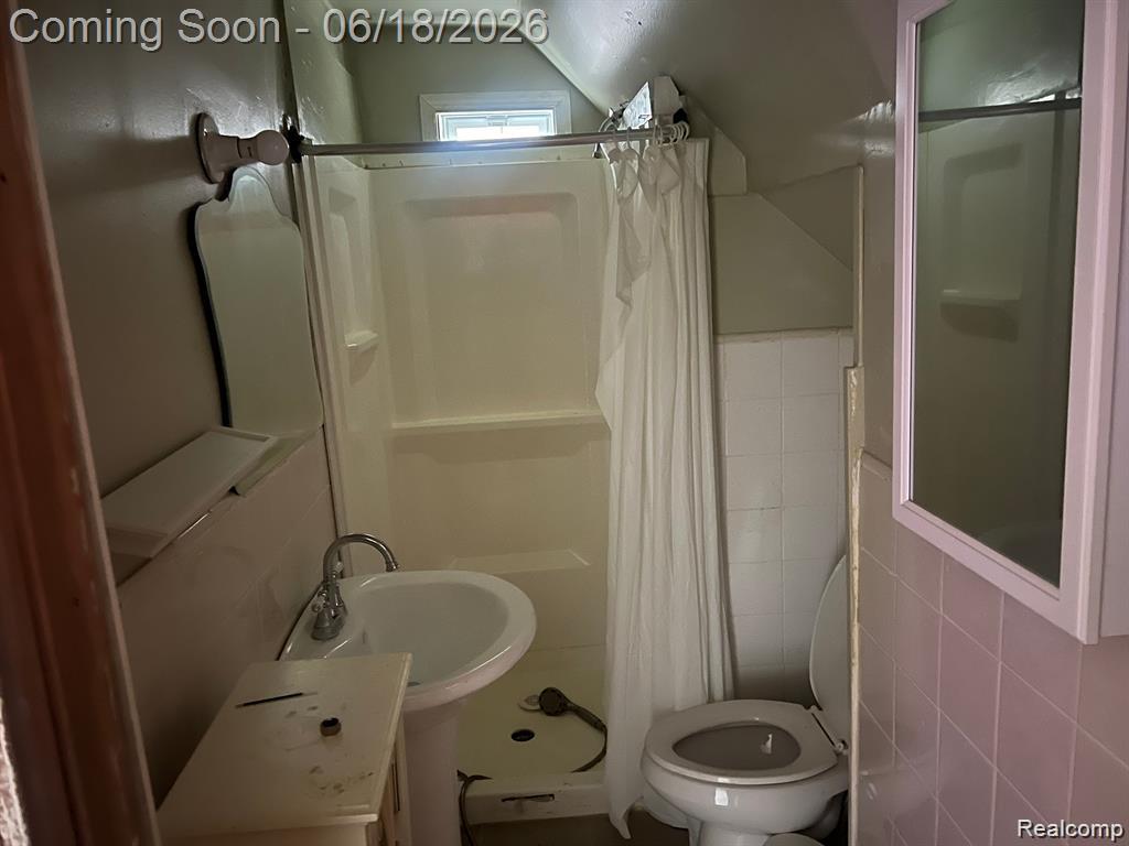 18693 Whitcomb Detroit, MI 48235 - Photo 17 of 21