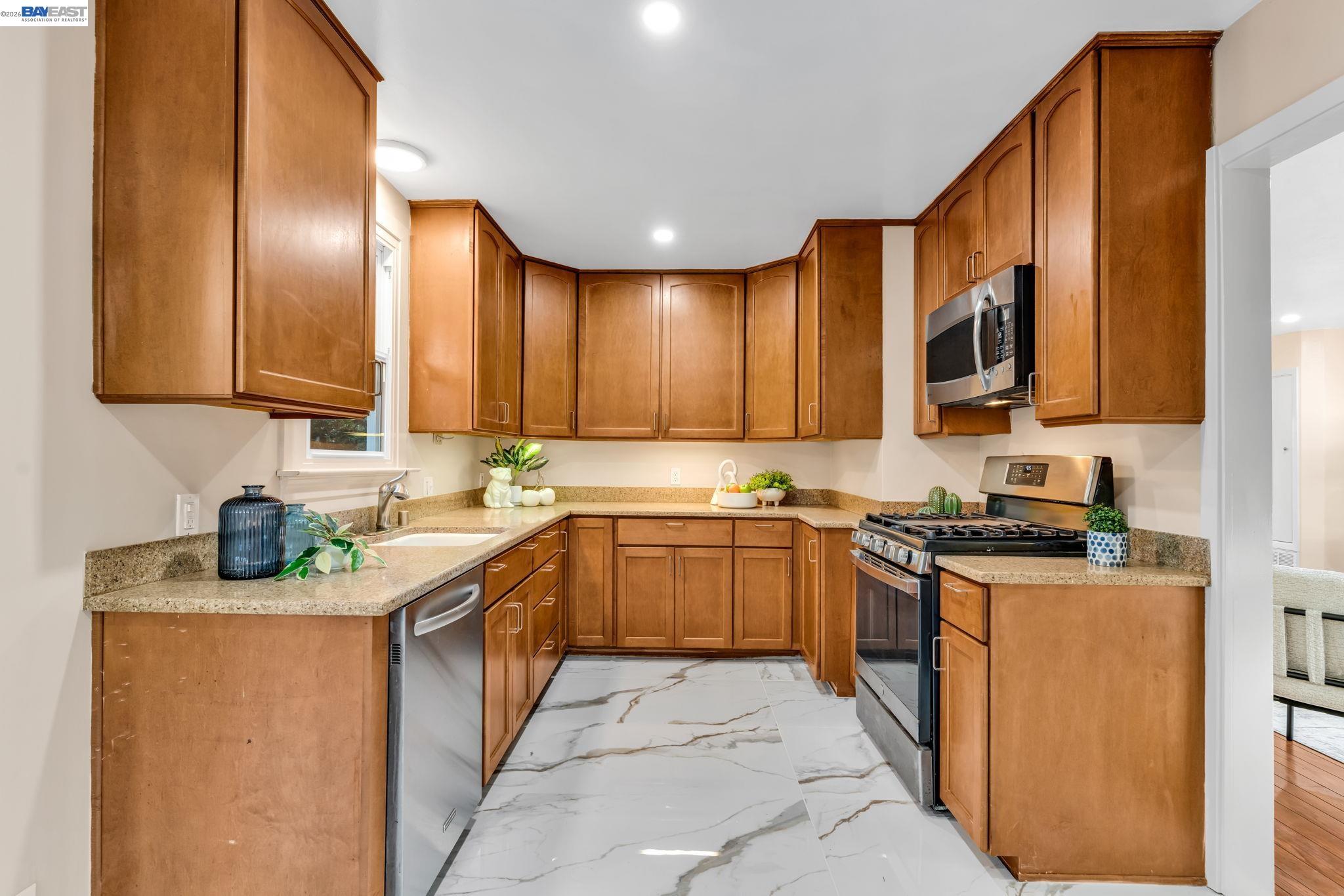 4628 Fieldbrook Road Oakland, CA 94619 - Photo 15 of 40 Gallery Image 15