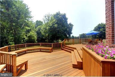 10343 Kingsbridge Road Ellicott City, MD 21042 - Photo 12 of 29 Exterior (Rear)