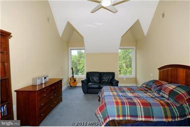 10343 Kingsbridge Road Ellicott City, MD 21042 - Photo 29 of 29 Bedroom