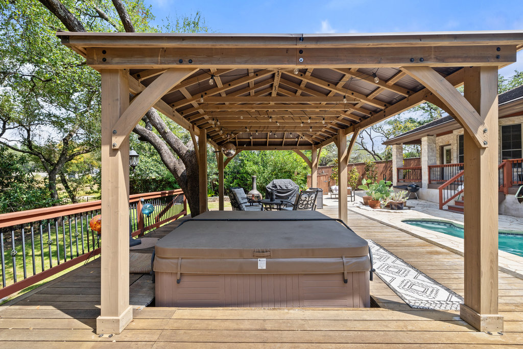 2106 Rue De St Germaine Austin, TX 78746 - Photo 30 of 40 Hot Tub