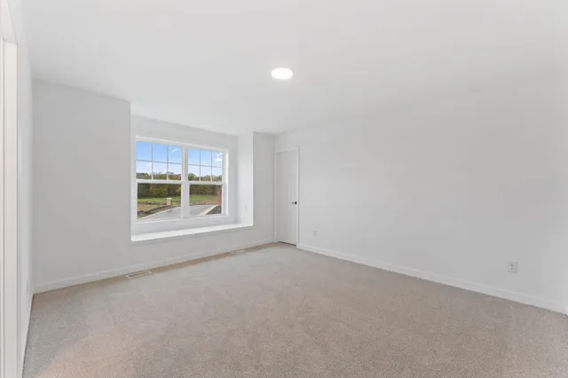 $988,915 | 15650 112th Avenue North, Osseo, MN 55369