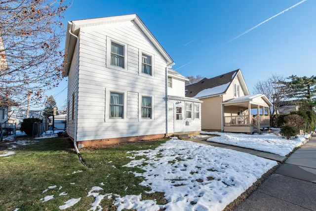 $240,000 | 519 North Ash Street, Waukegan, IL 60085