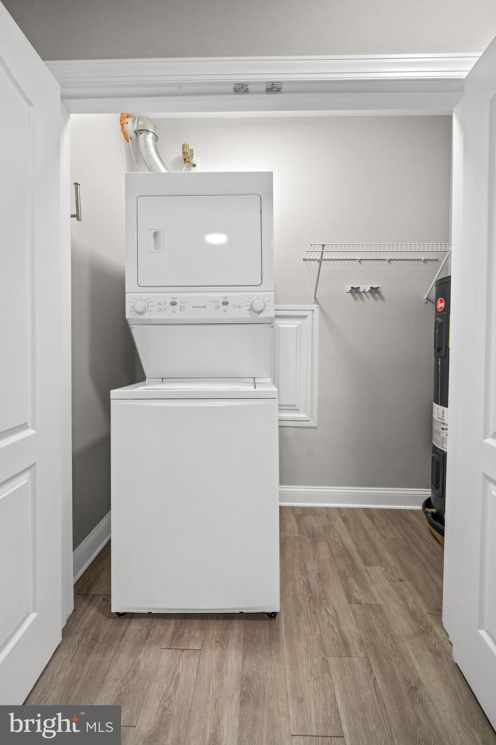 2000 Fountainview Circle, Unit 2312 Newark, DE 19713 - Photo 7 of 15 a utility room with dryer and washer