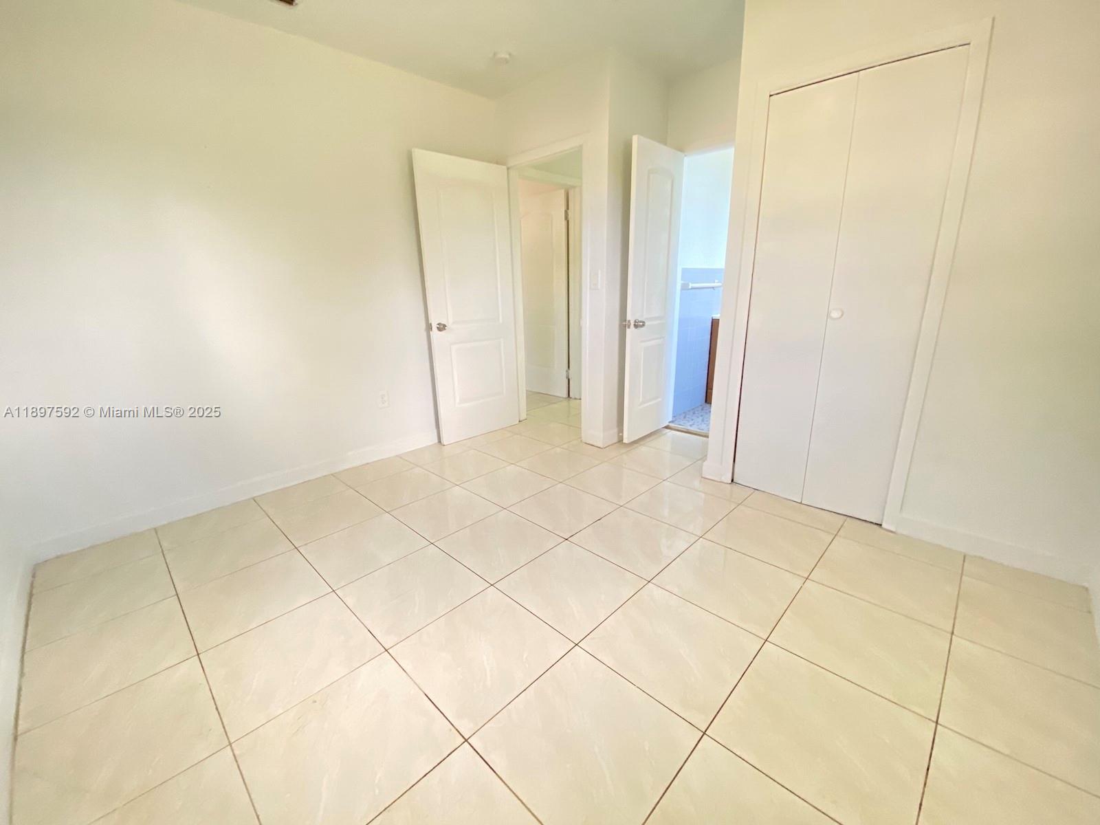 1121 Northeast 214th Street Miami, FL 33179 - Photo 14 of 14