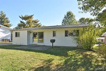 811 Brookvale Terrace Ballwin, MO 63021 - Photo 15 of 17 Gallery Image 15