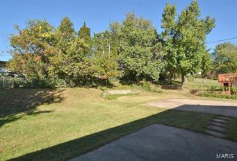 811 Brookvale Terrace Ballwin, MO 63021 - Photo 17 of 17 Gallery Image 17