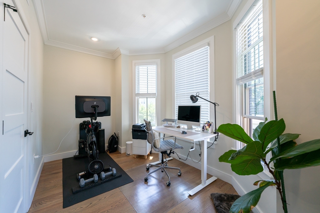 464 Sumner Street, Unit 3 Boston, MA 02128 - Photo 9 of 12