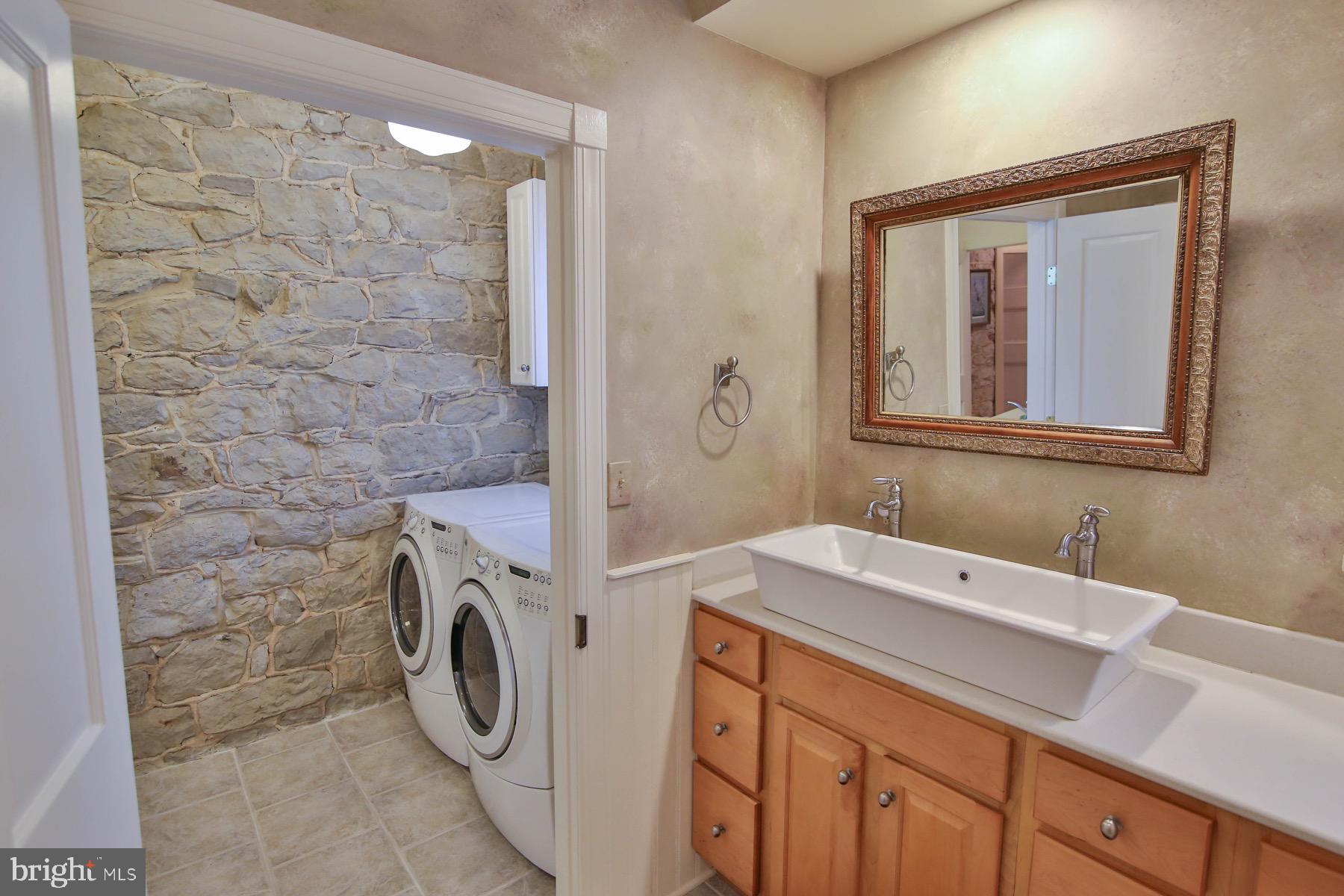 1380 Upper Van Reed Road Reading, PA 19605 - Photo 11 of 60