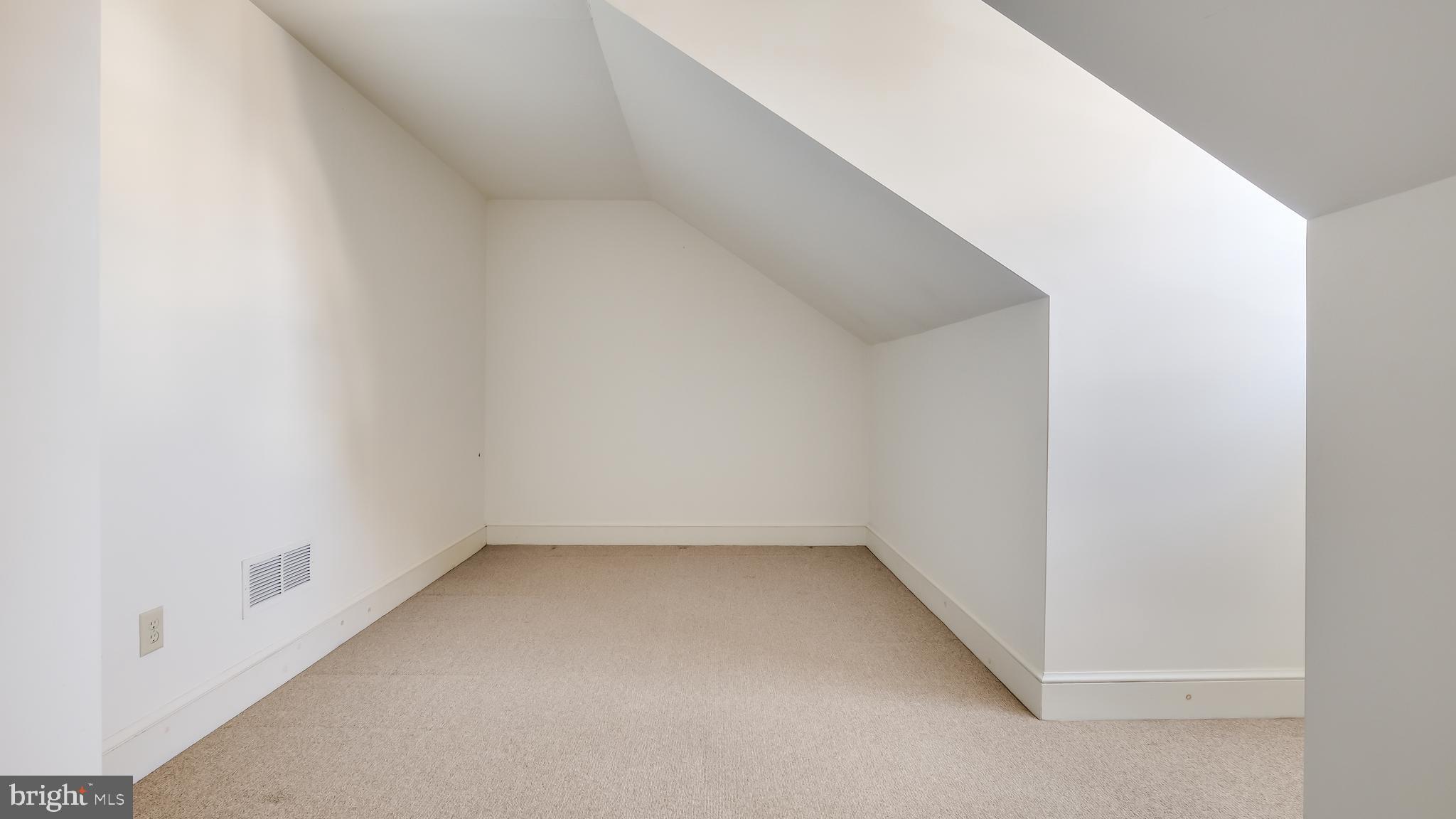 45 Latham Court Doylestown, PA 18901 - Photo 23 of 41 a view of room