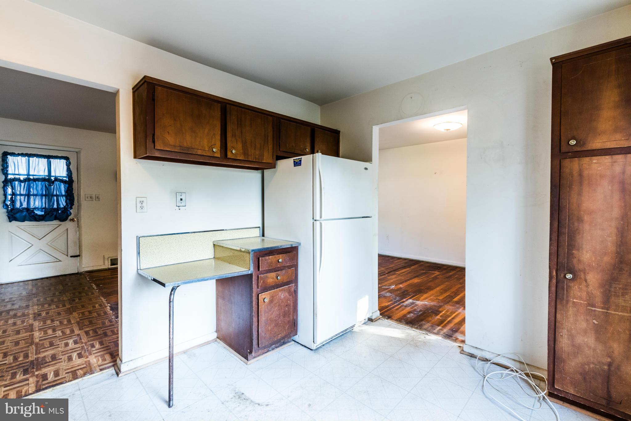 4202 Elby Street Silver Spring, MD 20906 - Photo 11 of 25 Kitchen
