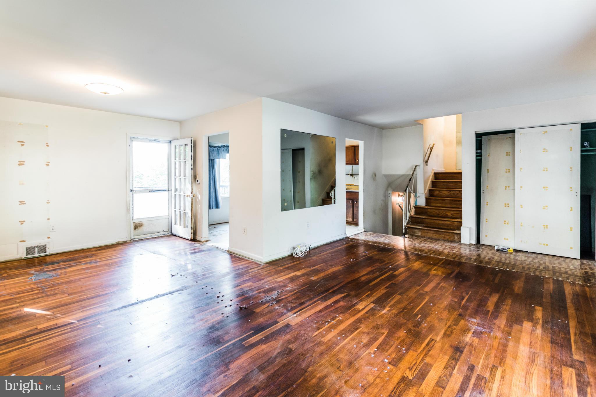 4202 Elby Street Silver Spring, MD 20906 - Photo 7 of 25 Living Room