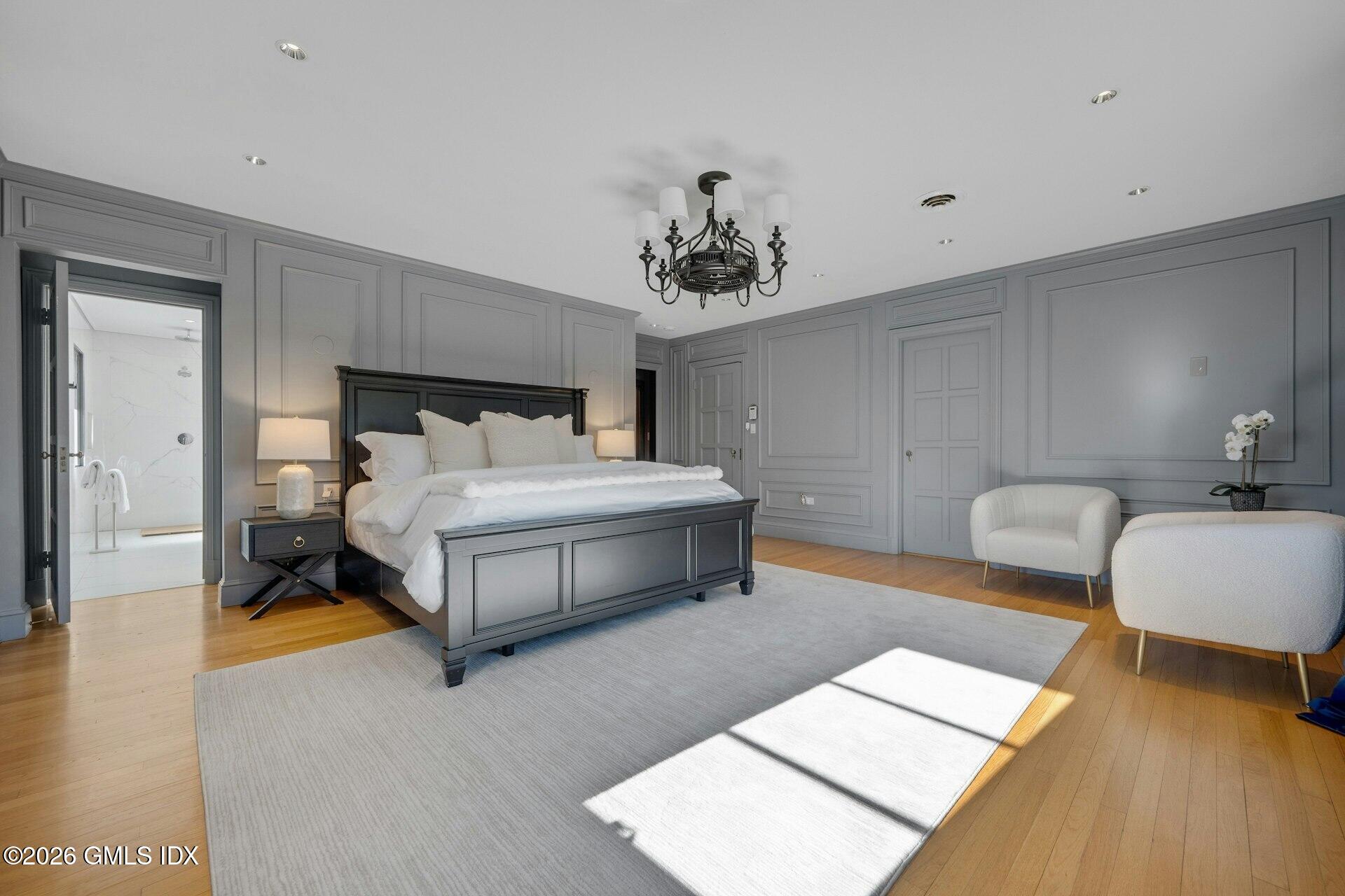 25 Wildwood Road Stamford, CT 06903 - Photo 20 of 42 Primary wide sitting area