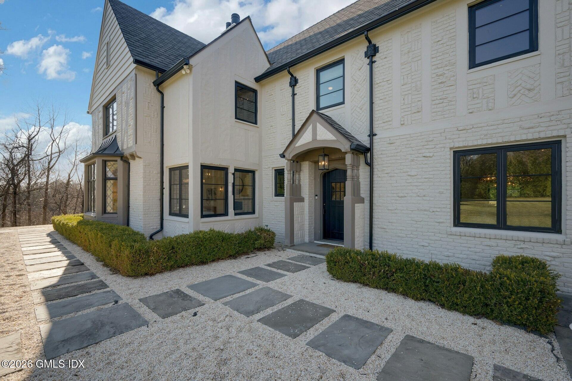 25 Wildwood Road Stamford, CT 06903 - Photo 2 of 42 Side front door