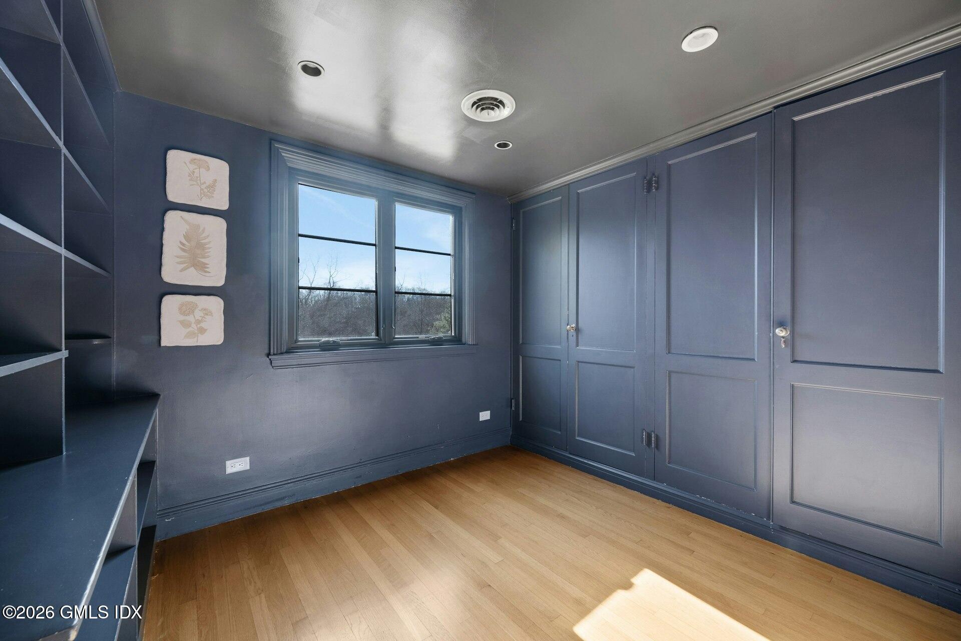 25 Wildwood Road Stamford, CT 06903 - Photo 24 of 42 Primary closet