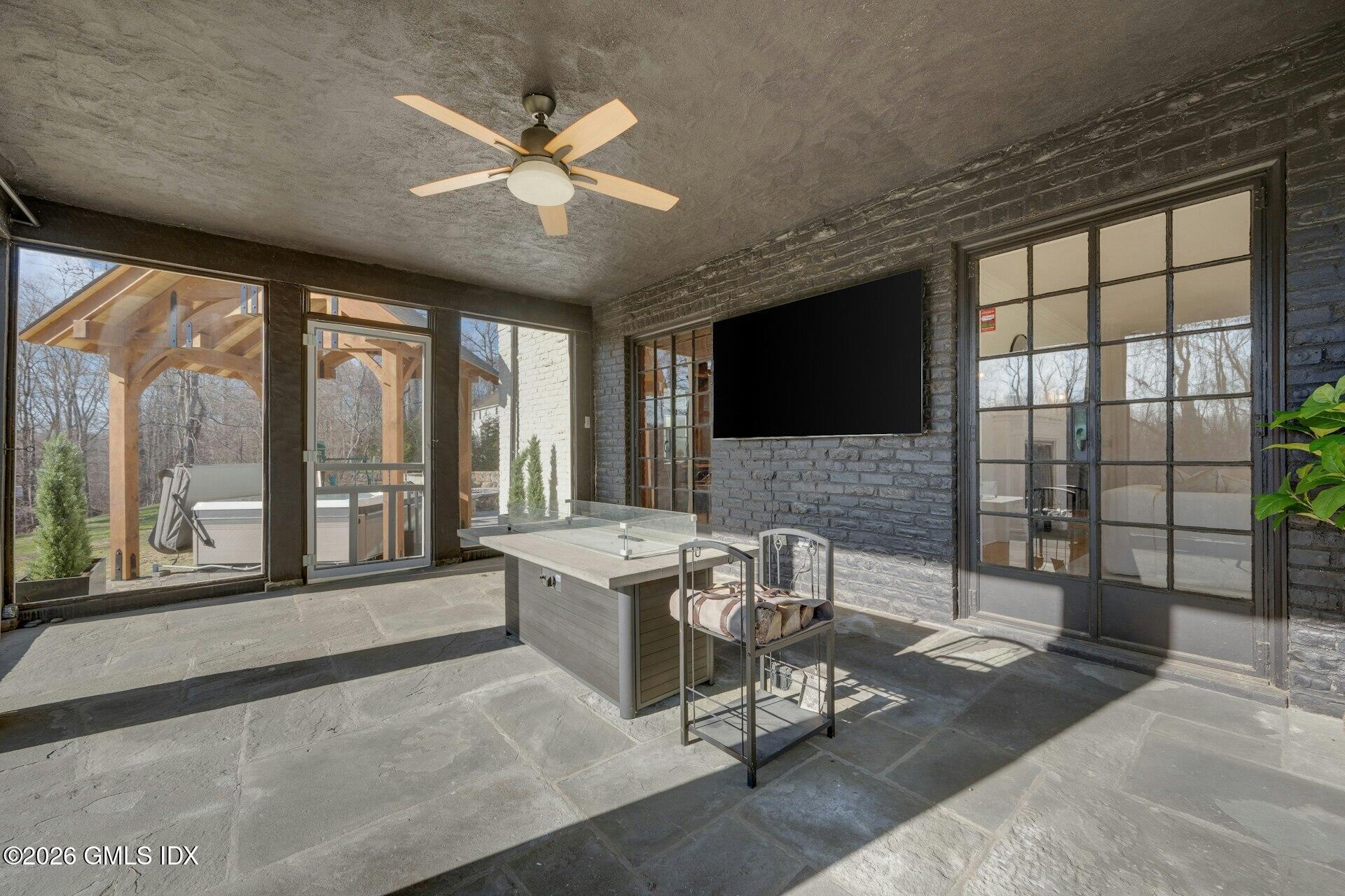 25 Wildwood Road Stamford, CT 06903 - Photo 29 of 42 screened in porch