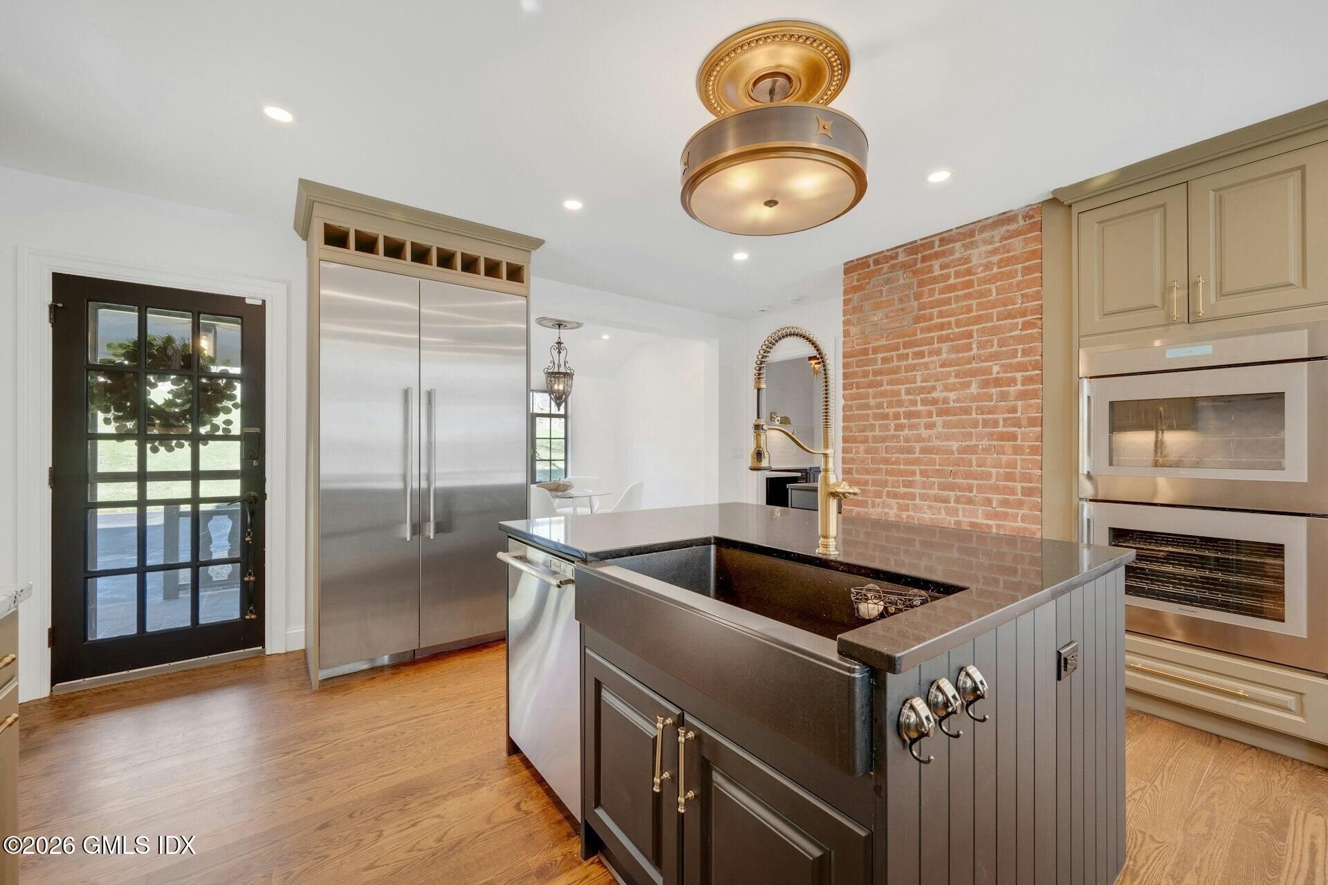 25 Wildwood Road Stamford, CT 06903 - Photo 10 of 42 Kitchen reverse sink