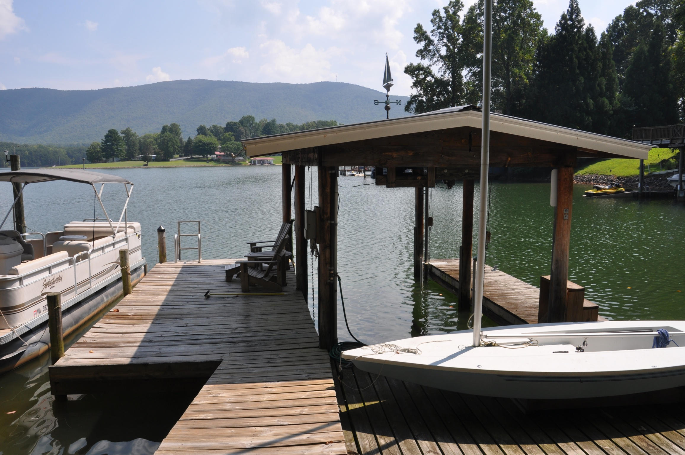 302 Hardy Road Penhook, VA 24137 - Photo 16 of 23 Watercraft Areas