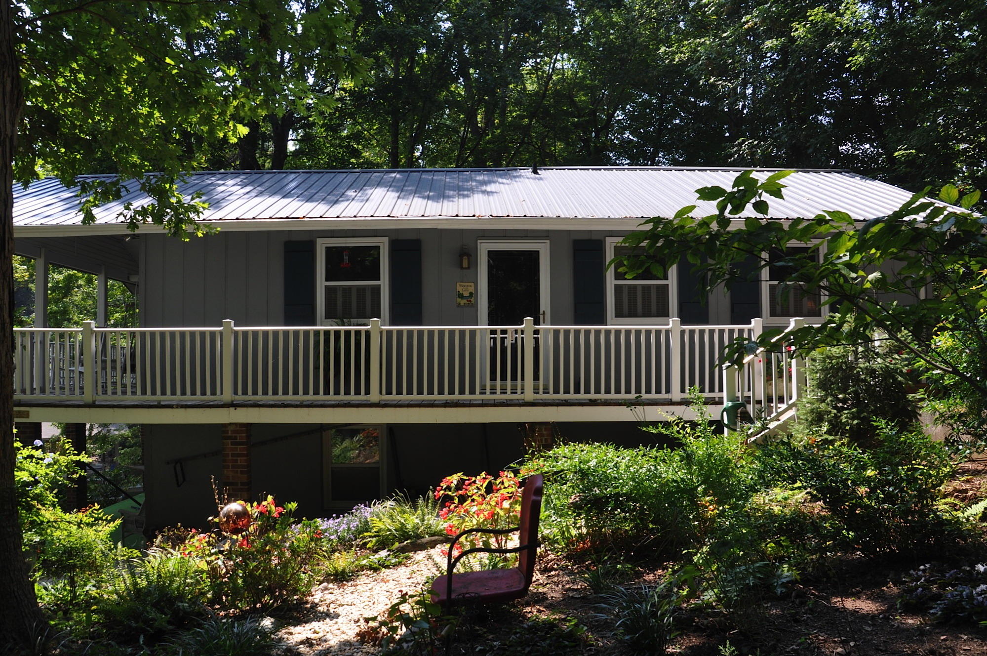 302 Hardy Road Penhook, VA 24137 - Photo 5 of 23 Incomparable Lake Cottage
