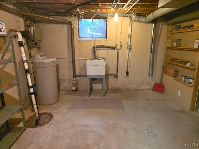 $195,000 | 41 Summit Knolls Drive, Webster, NY 14580