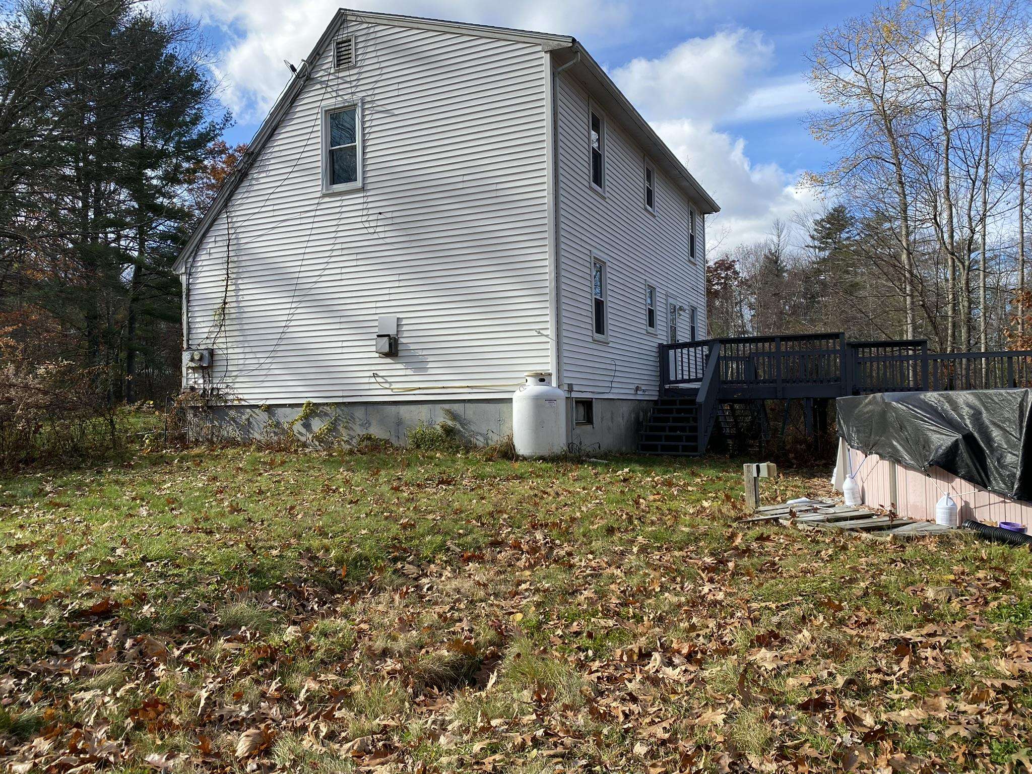 716 Lucas Road Londonderry, NH 03053 - Photo 3 of 28