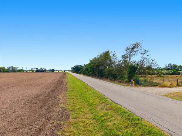 $78,400 | Lot 6 Cow Creek Road, Damon, TX 77430
