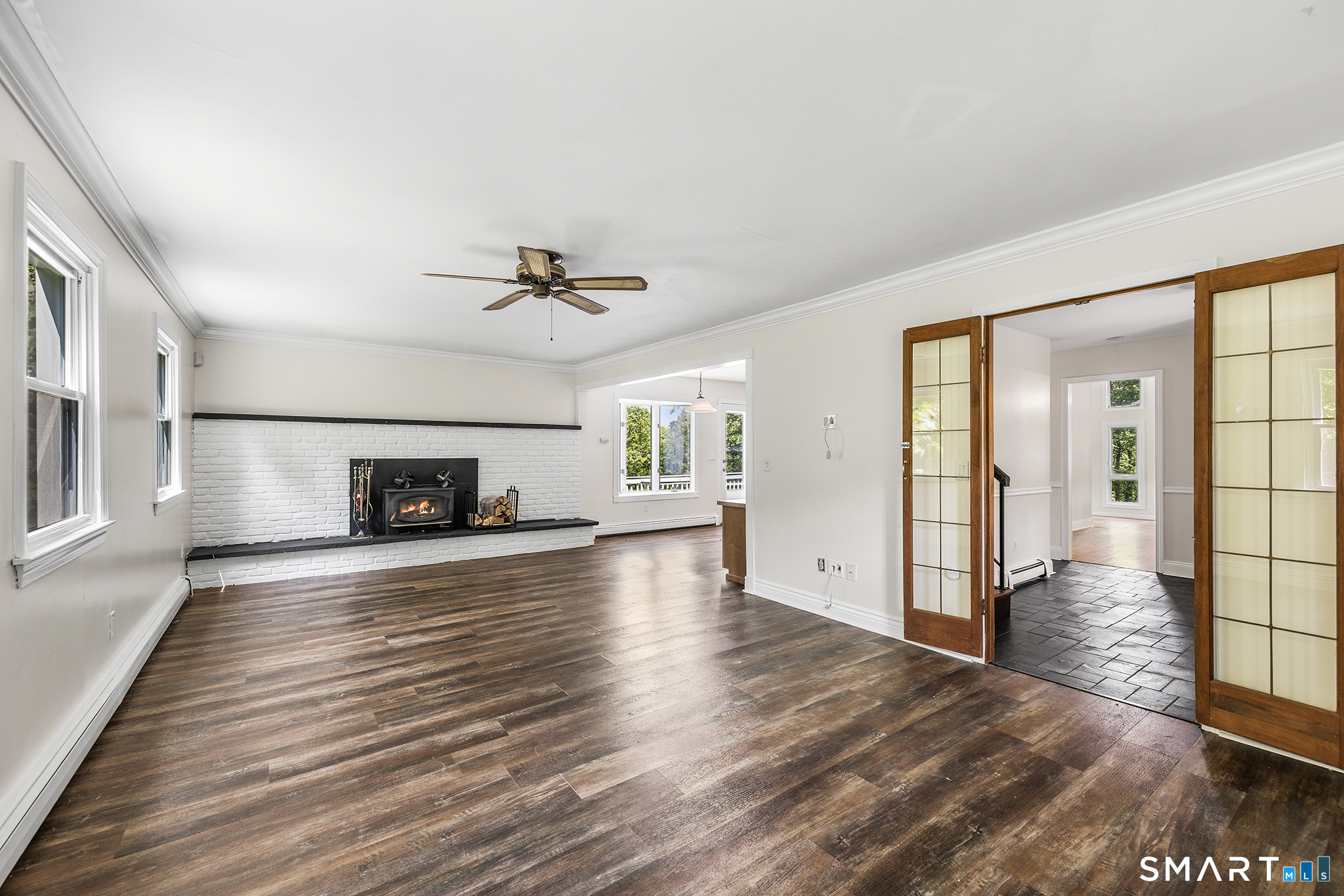 45 East Gate Road Danbury, CT 06811 - Photo 3 of 39