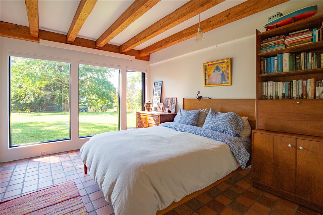 310 3rd Beach Road Middletown, RI 02842 - Photo 19 of 40