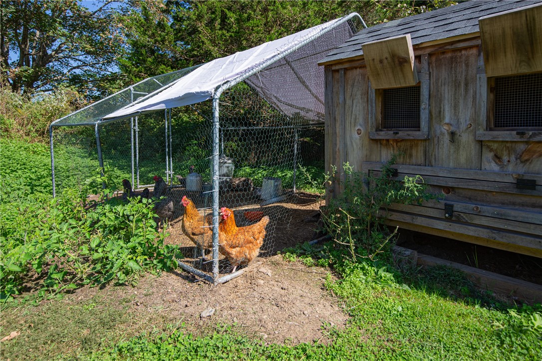 310 3rd Beach Road Middletown, RI 02842 - Photo 30 of 40