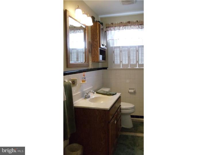 1360 Melvin Road Phoenixville, PA 19460 - Photo 15 of 20 Bathroom