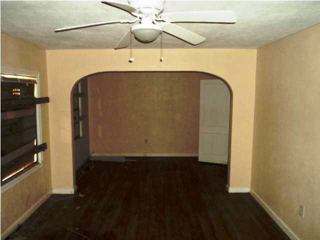 2590 McDowell Circle Jackson, MS 39204 - Photo 4 of 9 Photo 4