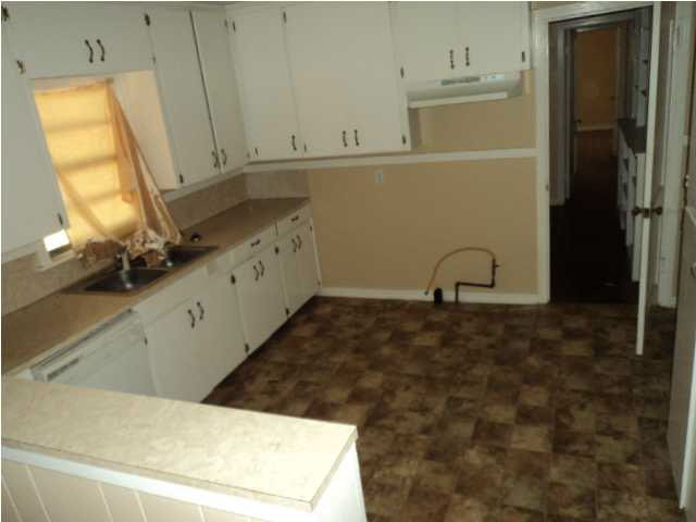 2590 McDowell Circle Jackson, MS 39204 - Photo 5 of 9 Photo 5