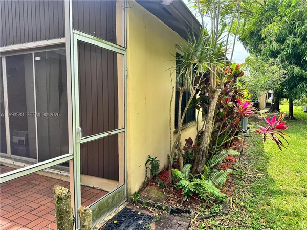 $350,000 | 9291 East Fern Lane, Miramar, FL 33025