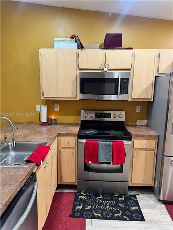 $350,000 | 9291 East Fern Lane, Miramar, FL 33025