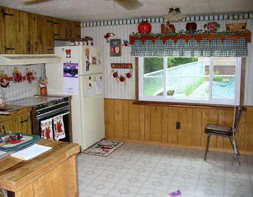 334 McGrady Hollow Road Butler, PA 16002 - Photo 2 of 7 Kitchen.