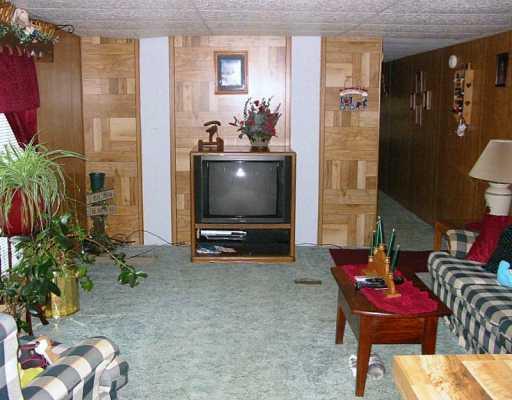 334 McGrady Hollow Road Butler, PA 16002 - Photo 3 of 7 Living Room.
