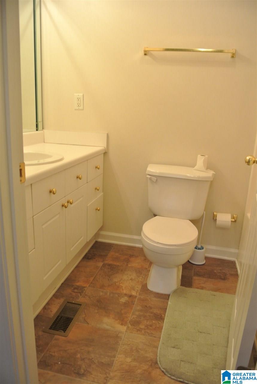 1925 Live Oak Trace Birmingham, AL 35235 - Photo 17 of 25