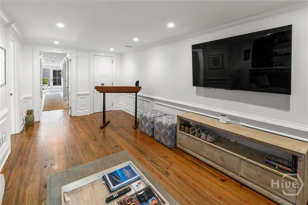 $2,999,950 | 105 East Gordon Street, Savannah, GA 31401