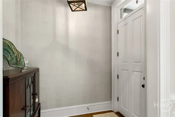 $2,999,950 | 105 East Gordon Street, Savannah, GA 31401