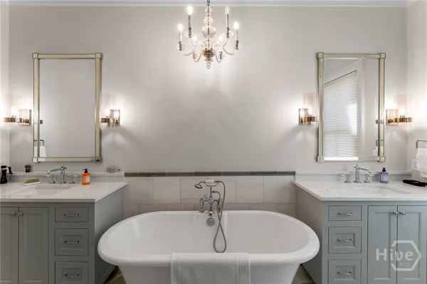 $2,999,950 | 105 East Gordon Street, Savannah, GA 31401