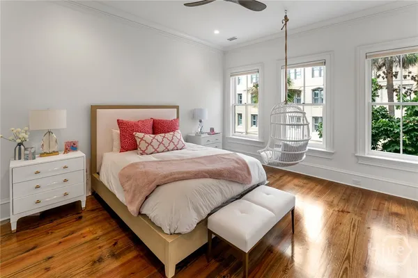 $2,999,950 | 105 East Gordon Street, Savannah, GA 31401