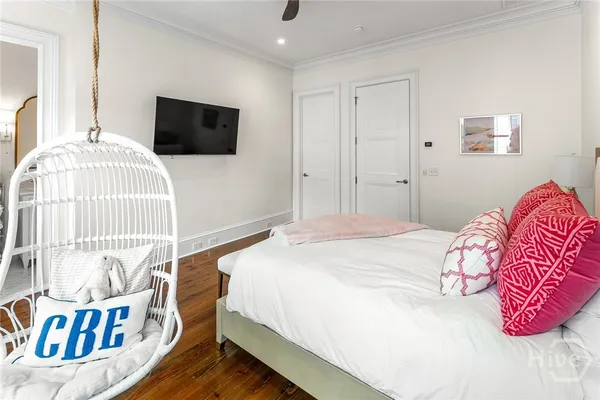 $2,999,950 | 105 East Gordon Street, Savannah, GA 31401