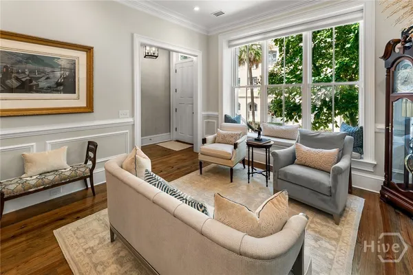 $2,999,950 | 105 East Gordon Street, Savannah, GA 31401