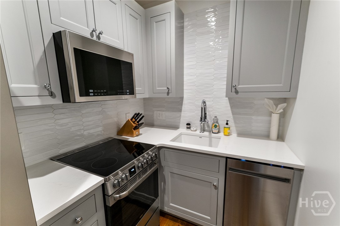 105 East Gordon Street Savannah, GA 31401 - Photo 41 of 54