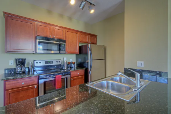 $2,400 | 7009 East Acoma Drive, Unit 2005, Scottsdale, AZ 85254